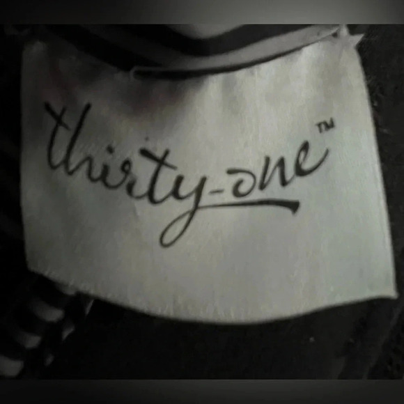 Thirty One | ladies crossbody handbag. - Picture 13 of 16